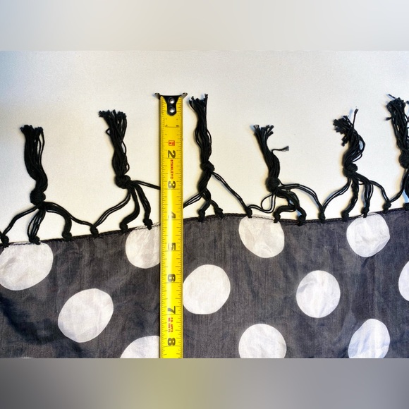 CODELLO 100% Silk Black& White Polka Dot Print Lightweight Everyday Tassel Scarf - Picture 5 of 9